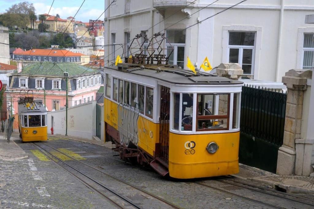 C3 Bairro Alto Cozy Romantic Loft In 18Th Century Building Lisboa Extérieur photo